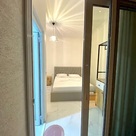 Kleopatra Apartment *